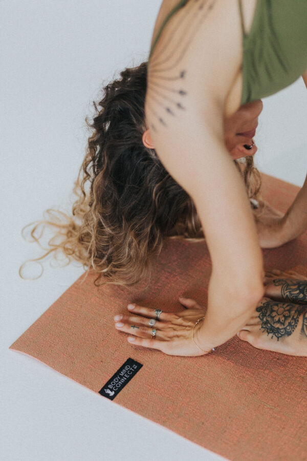 Eco-Friendly Yoga Mat Coral - Image 3